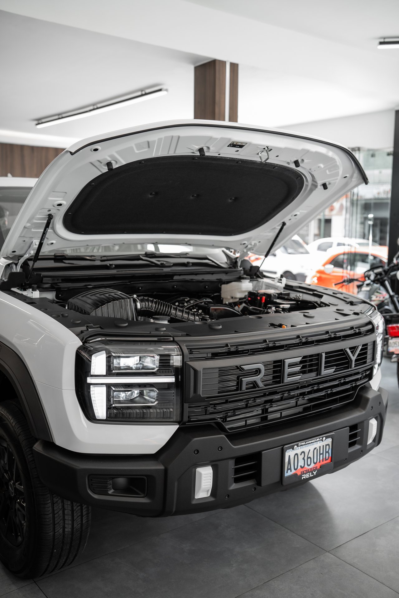 Rely R8 Blanca Asientos Traseros