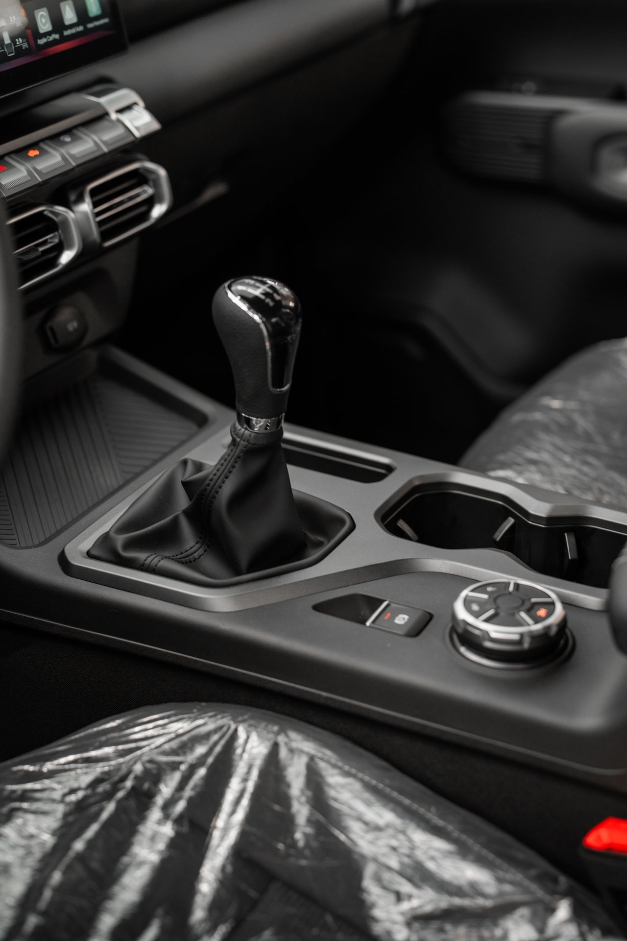 Rely R8 Blanca Interior Cuero