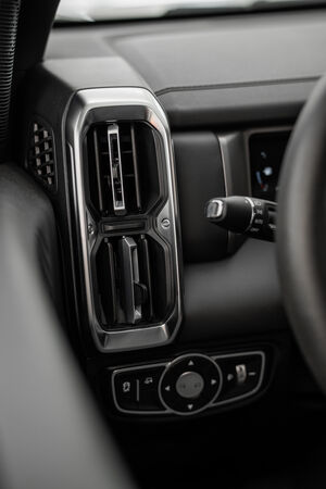 RELY R8 blanca offroad montaña 4x4 - pickup 4x4 doble cabina en Venezuela
