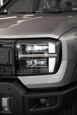 RELY R8 gris interior cuero 4x4 - pickup 4x4 doble cabina en Venezuela