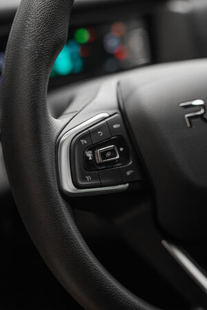 RELY R8 naranja volante controles detalle pickup 4x4 doble cabina - pickup 4x4 doble cabina en Venezuela