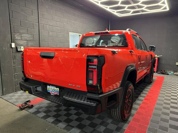 RELY R8 naranja WhatsApp_Image_2026 04 08_at_220751_3 - pickup 4x4 doble cabina en Venezuela