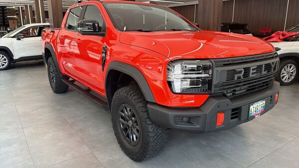 RELY R8 naranja WhatsApp_Image_2026 04 08_at_220753_5 - pickup 4x4 doble cabina en Venezuela